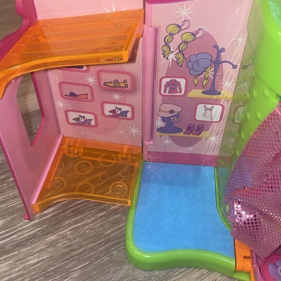 Polly Pocket Fashion Show Toy Playset Runway 2004 Travel Doll House Designer - Picture 4 of 12